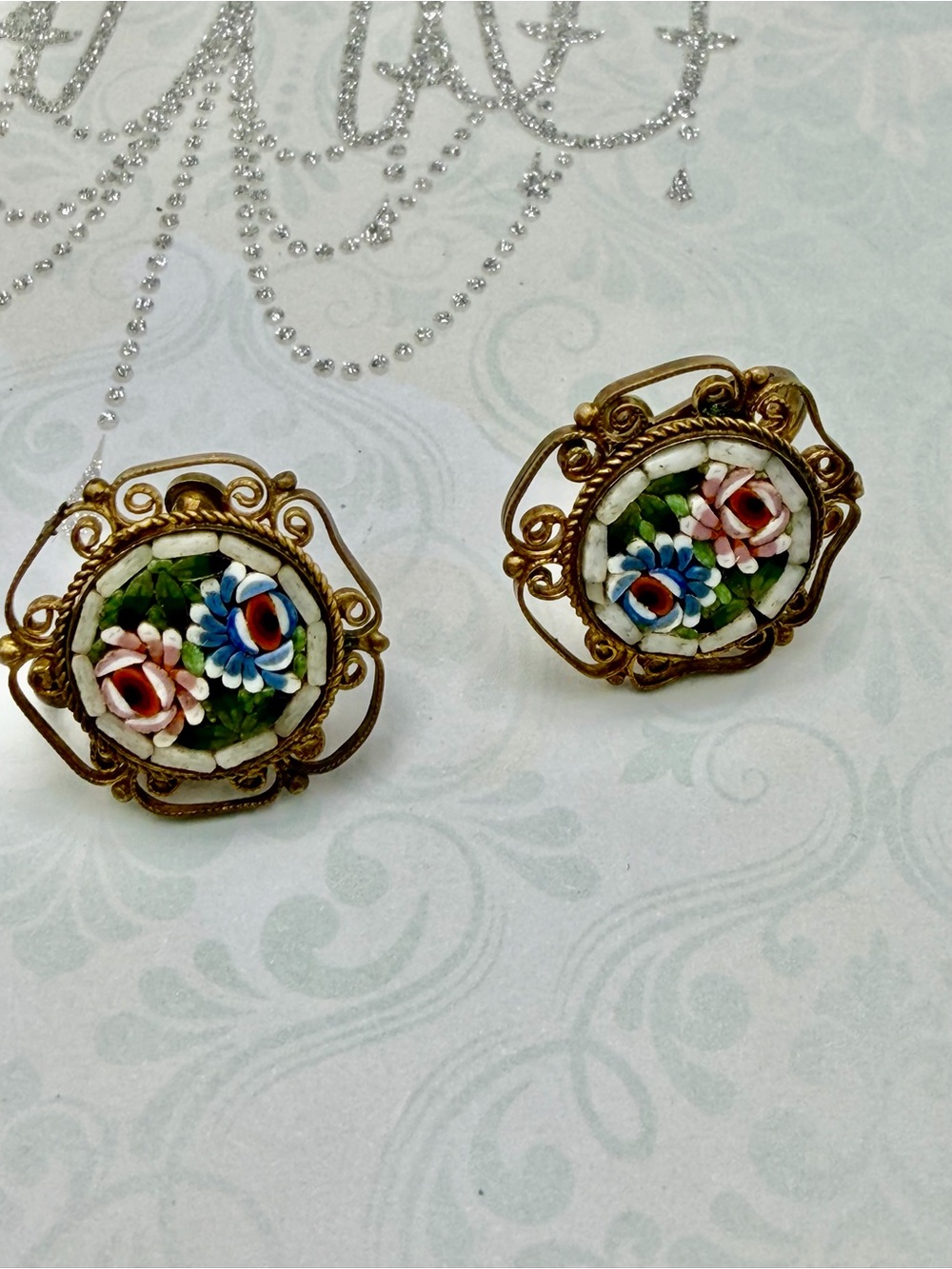Vintage Floral Micro-Mosaic screw back Earrings - Gold Tone #mo120